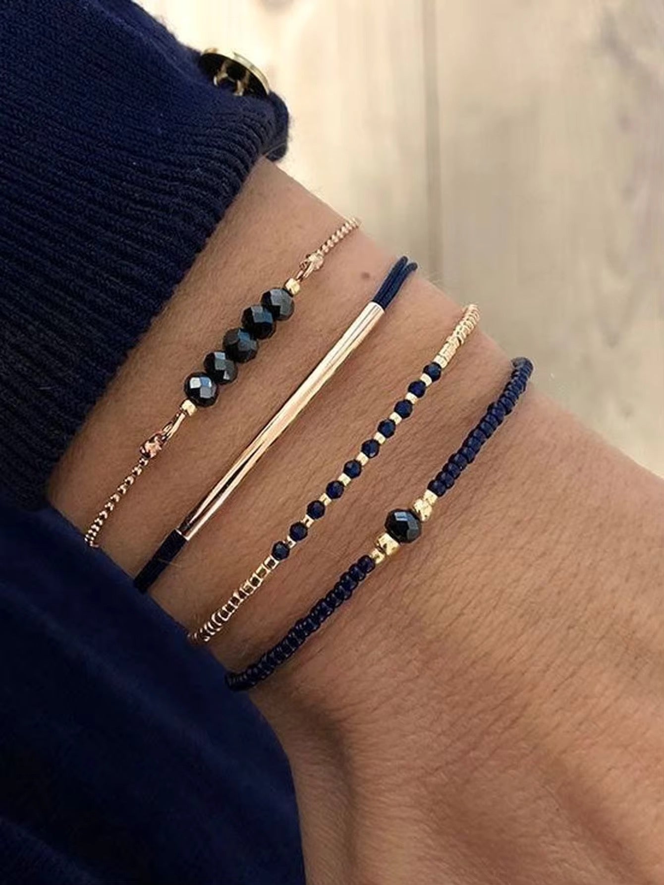 CrystalCharms™ Zwarte Kristal Mini Kraal Armband