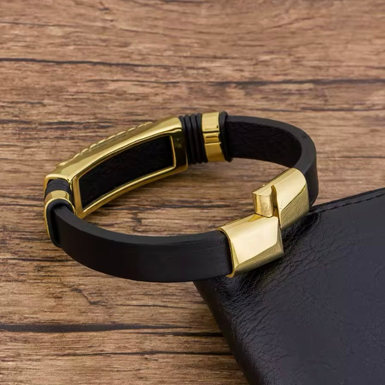 Ontdek TYO Gevlochten Heren Armband met Bedel Detail