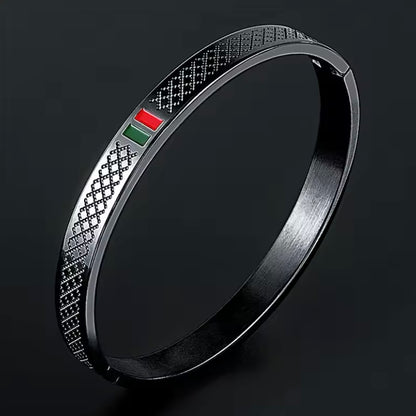 7mm groen-rood manchetarmband van roestvrij staal | Unisex sieraden | Breedte: 7mm | Diameter: 62mm.