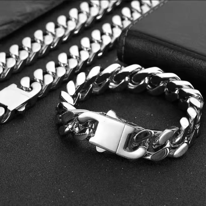 Hiphop-Chic: Vierzijdig Geslepen Cubaanse Ketting-Armband!