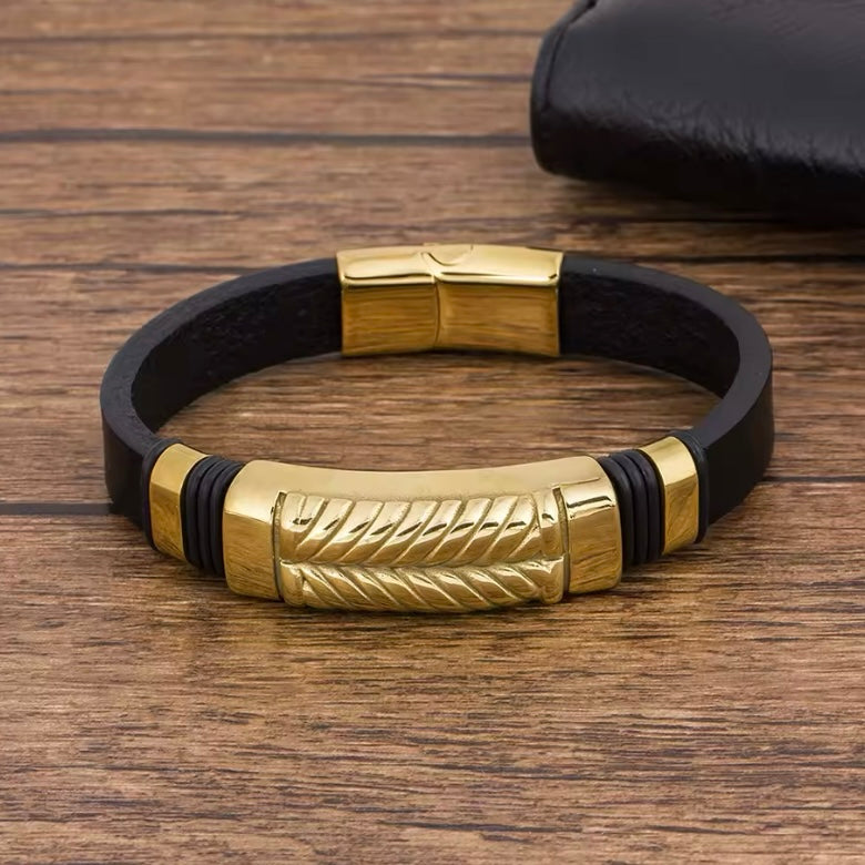 Ontdek TYO Gevlochten Heren Armband met Bedel Detail
