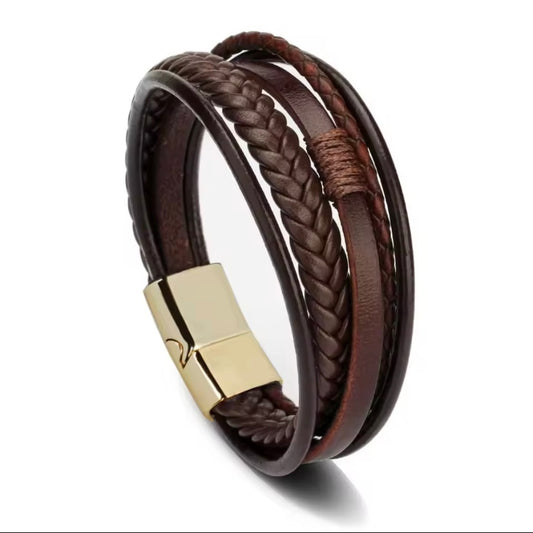 Stijlvolle Bruin Multiplayer Leren Herenarmband met goudkleurige sluiting | 21cm