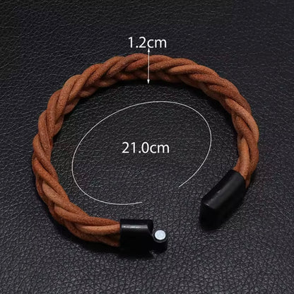 Stoere lederen armband met magnetische sluiting