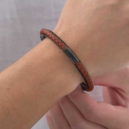 Herenmanchetarmband: Bruin PU-Leder met Staal – Tijdloos Design en Comfort!